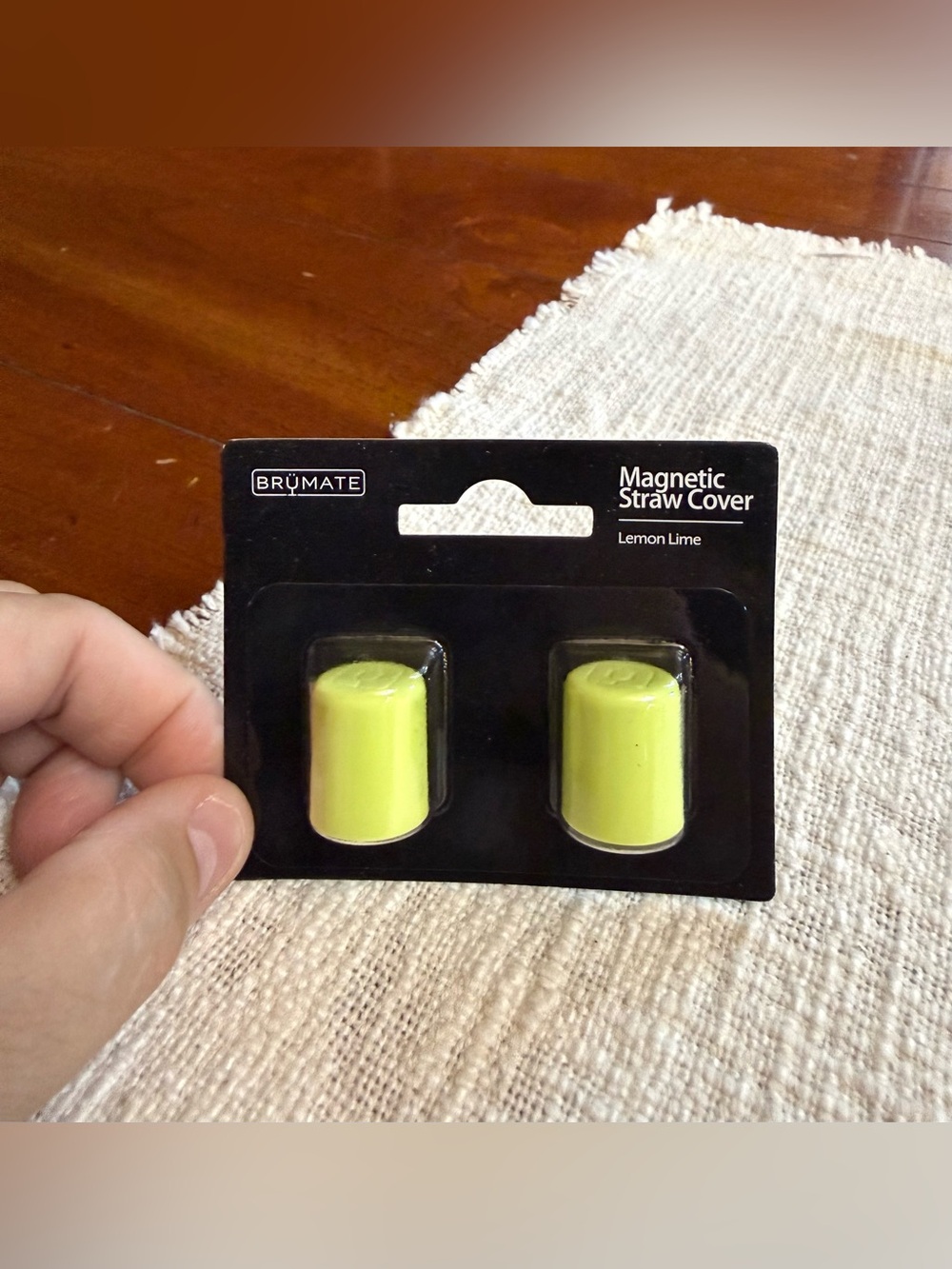 LEMON LIME Brumate Magnetic Straw Cover